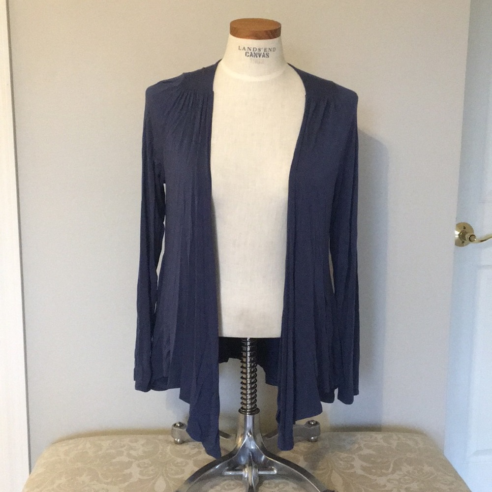 Navy blue LS topper/open cardi w/ back interest